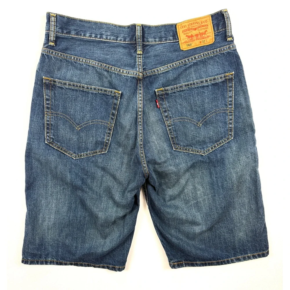 LEVI'S 569 Men's Loose Straight Denim Blue Medium Wash Jean Shorts 32W #1766